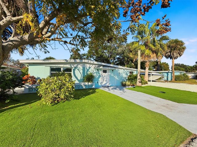 6827 SANDERLING LANE, Hudson, FL 34667