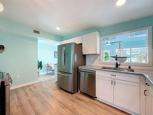 6827 SANDERLING LANE, Hudson, FL 34667