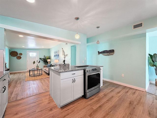 6827 SANDERLING LANE, Hudson, FL 34667