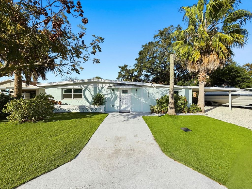 6827 SANDERLING LANE, Hudson, FL 34667