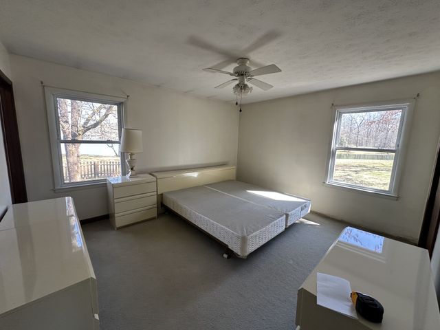 131 Pine Tree Cir, Crossville, TN 38571