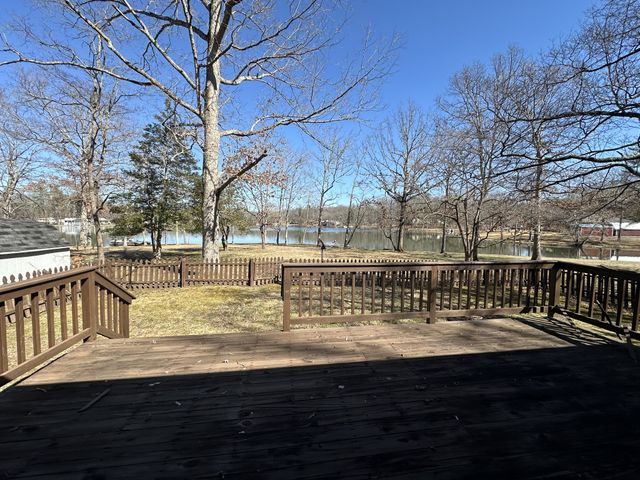 131 Pine Tree Cir, Crossville, TN 38571