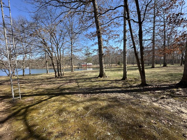 131 Pine Tree Cir, Crossville, TN 38571