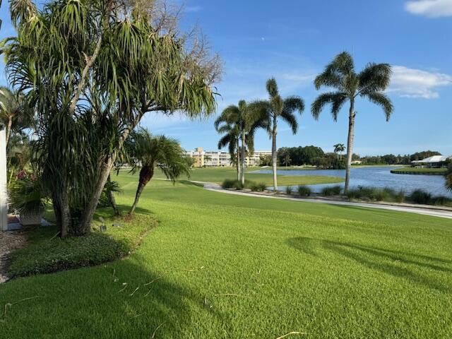 169 Atlantis Blvd Boulevard 206, Atlantis, FL 33462