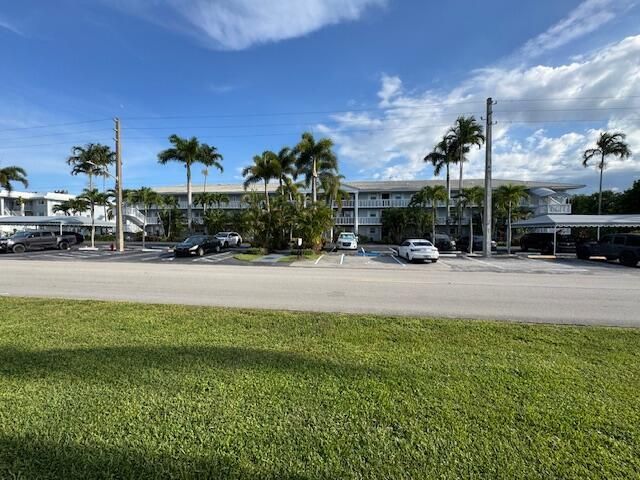 169 Atlantis Blvd Boulevard 206, Atlantis, FL 33462