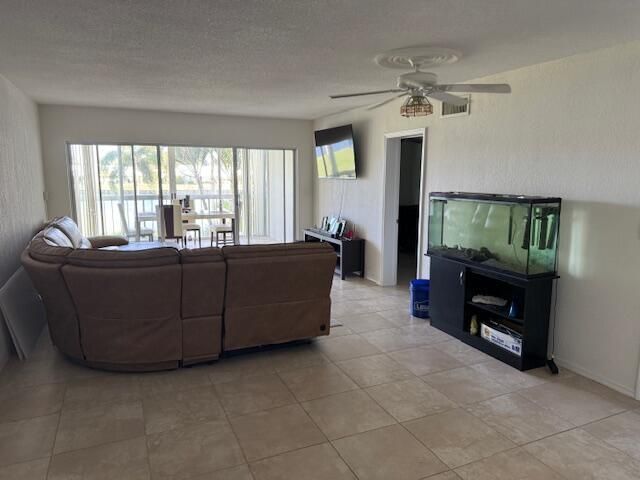 169 Atlantis Blvd Boulevard 206, Atlantis, FL 33462