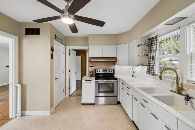 111 Morrison St, Centerville, TN 37033