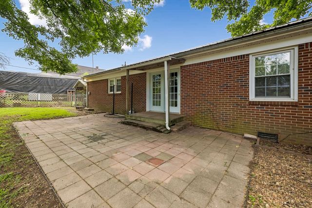 111 Morrison St, Centerville, TN 37033