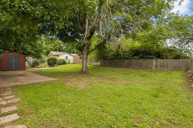 111 Morrison St, Centerville, TN 37033