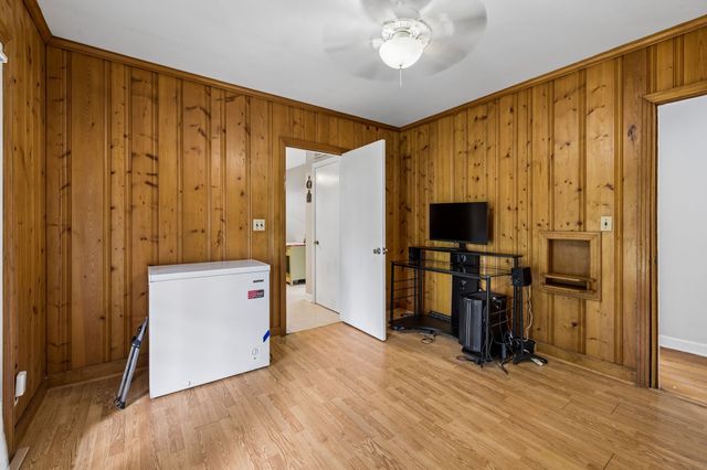 111 Morrison St, Centerville, TN 37033