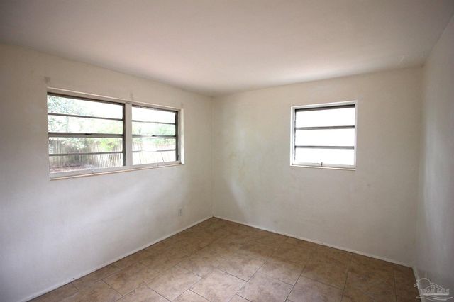 4402 Deauville Way, Pensacola, FL 32505