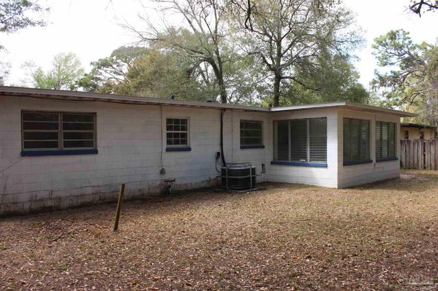 4402 Deauville Way, Pensacola, FL 32505