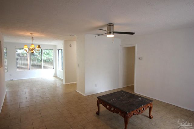 4402 Deauville Way, Pensacola, FL 32505