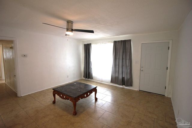 4402 Deauville Way, Pensacola, FL 32505