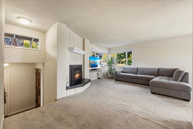 1120 Beswick Way, Ashland, OR 97520