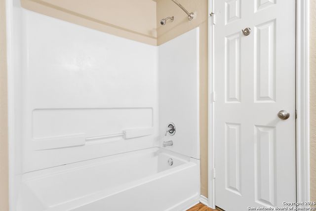 5511 Hidden Canyon, San Antonio, TX 78252