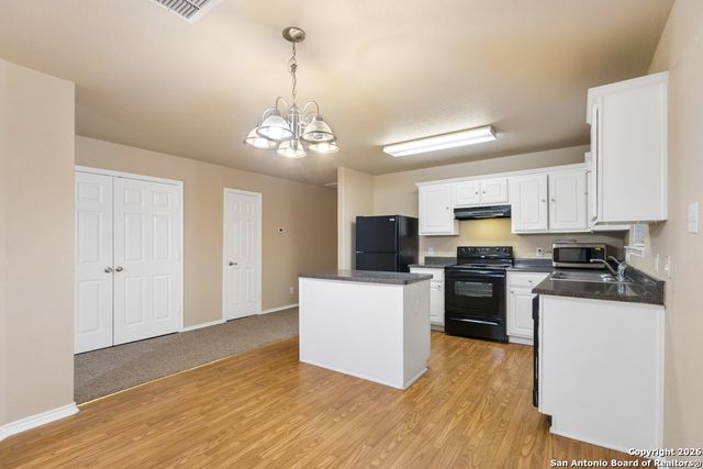 5511 Hidden Canyon, San Antonio, TX 78252