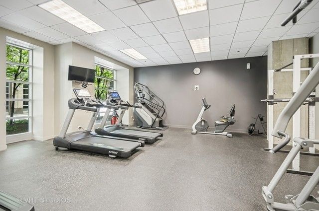 700 N Larrabee Street 905, Chicago, IL 60654