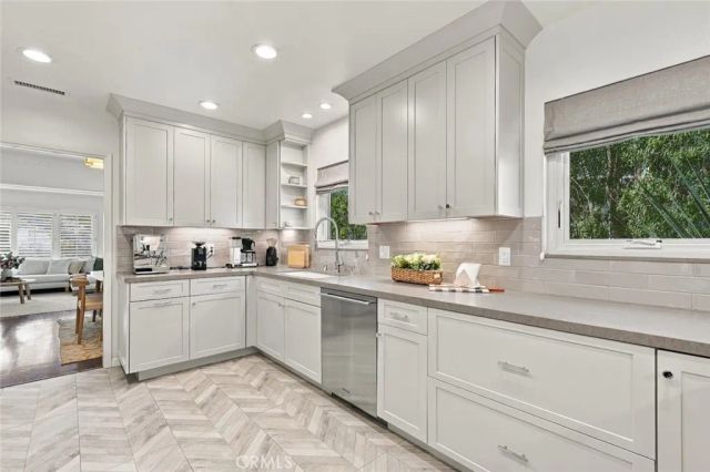 6321 W 79th Street, Los Angeles, CA 90045