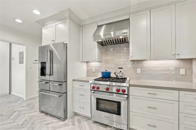 6321 W 79th Street, Los Angeles, CA 90045