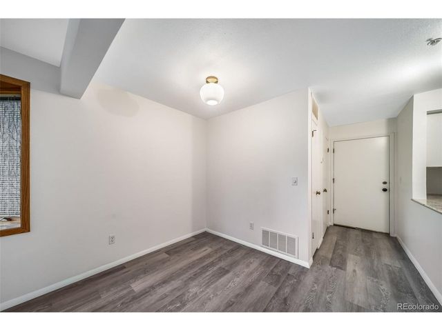 2892 Shadow Creek Dr 111, Boulder, CO 80303