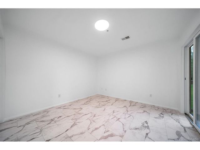 2892 Shadow Creek Dr 111, Boulder, CO 80303