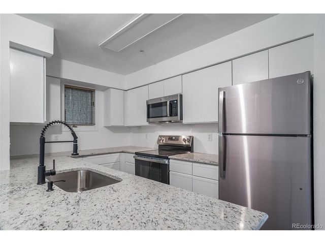 2892 Shadow Creek Dr 111, Boulder, CO 80303