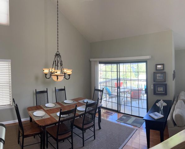 40586 Saddleback Road, Bass Lake, CA 93604