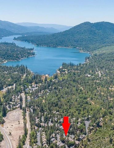 40586 Saddleback Road, Bass Lake, CA 93604