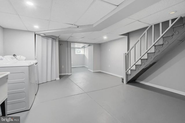 7261 CALVIN RD, Upper Darby, PA 19082