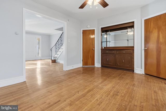 7261 CALVIN RD, Upper Darby, PA 19082