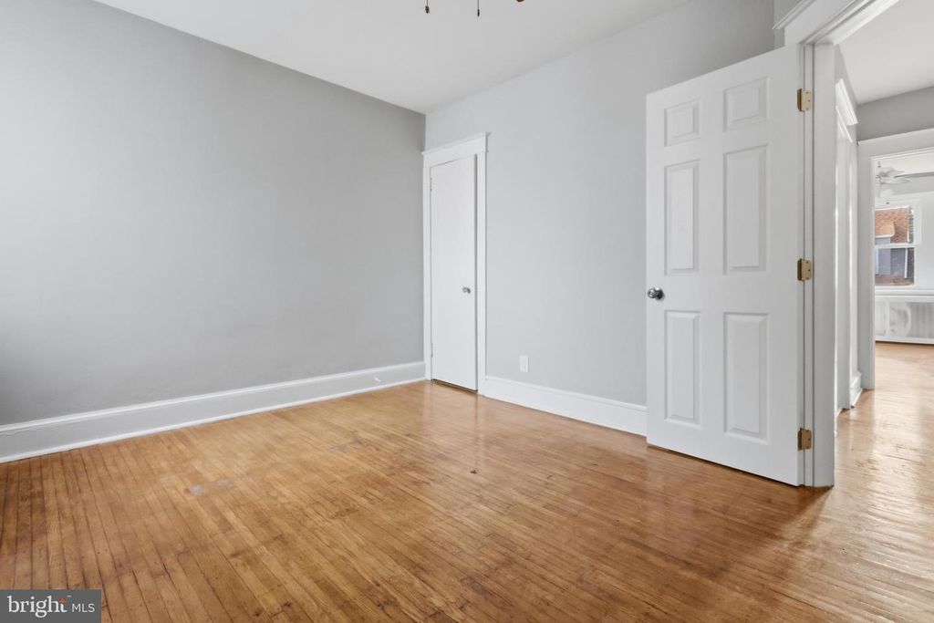 Image 12 of property listing at 7261 CALVIN RD, Upper Darby, PA 19082