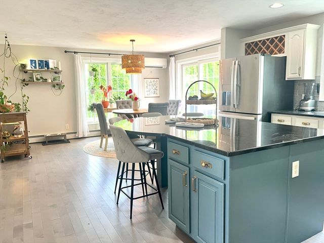 35 Brunelle Dr, Rutland, MA 01543