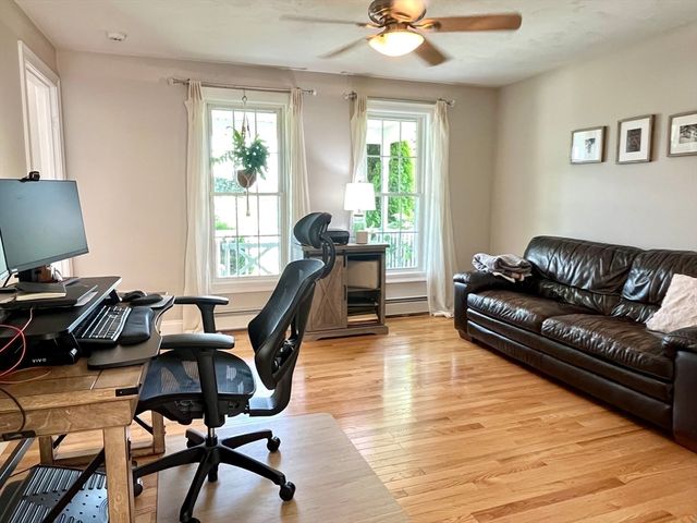 35 Brunelle Dr, Rutland, MA 01543