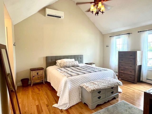 35 Brunelle Dr, Rutland, MA 01543
