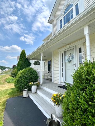 35 Brunelle Dr, Rutland, MA 01543