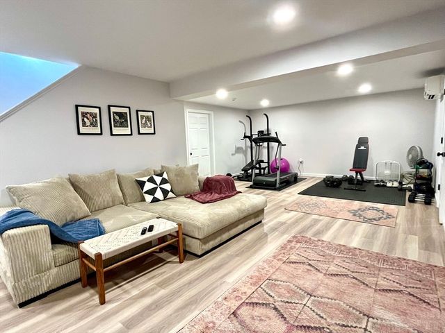 35 Brunelle Dr, Rutland, MA 01543