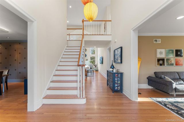 5 Stonewall Lane, Mamaroneck, NY 10543