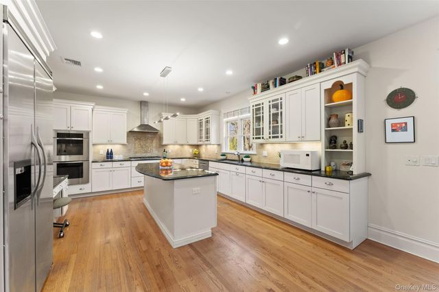 5 Stonewall Lane, Mamaroneck, NY 10543