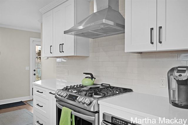 2020 Argentina Drive, Grand Rapids, MI 49506