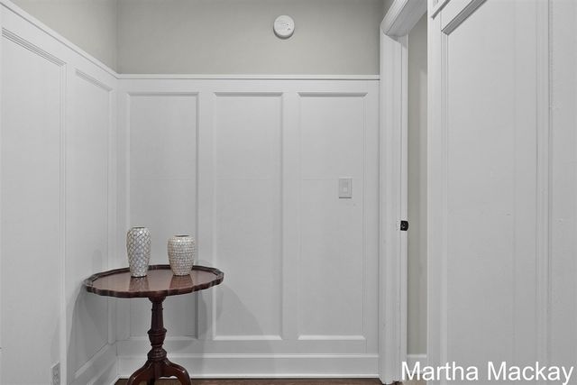 2020 Argentina Drive, Grand Rapids, MI 49506