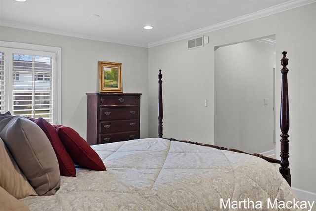 2020 Argentina Drive, Grand Rapids, MI 49506