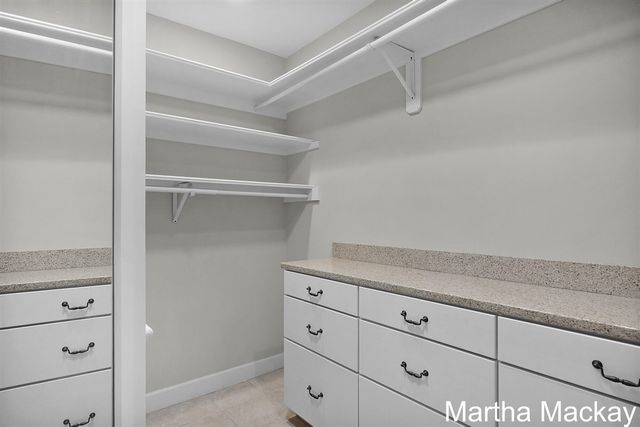 2020 Argentina Drive, Grand Rapids, MI 49506