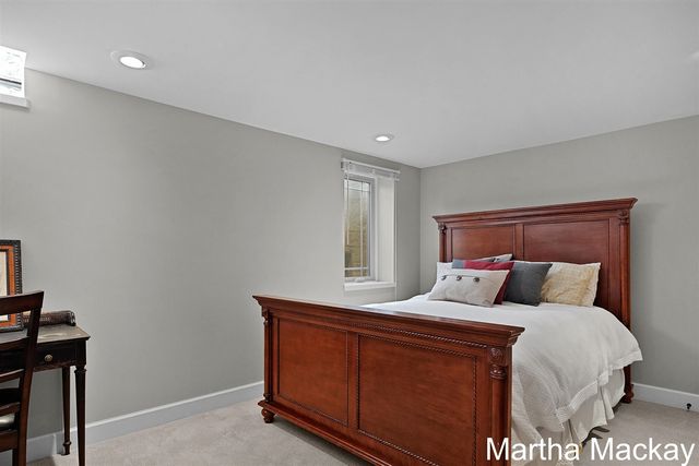 2020 Argentina Drive, Grand Rapids, MI 49506