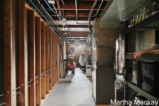 2020 Argentina Drive, Grand Rapids, MI 49506