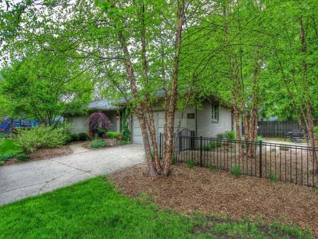 2020 Argentina Drive, Grand Rapids, MI 49506