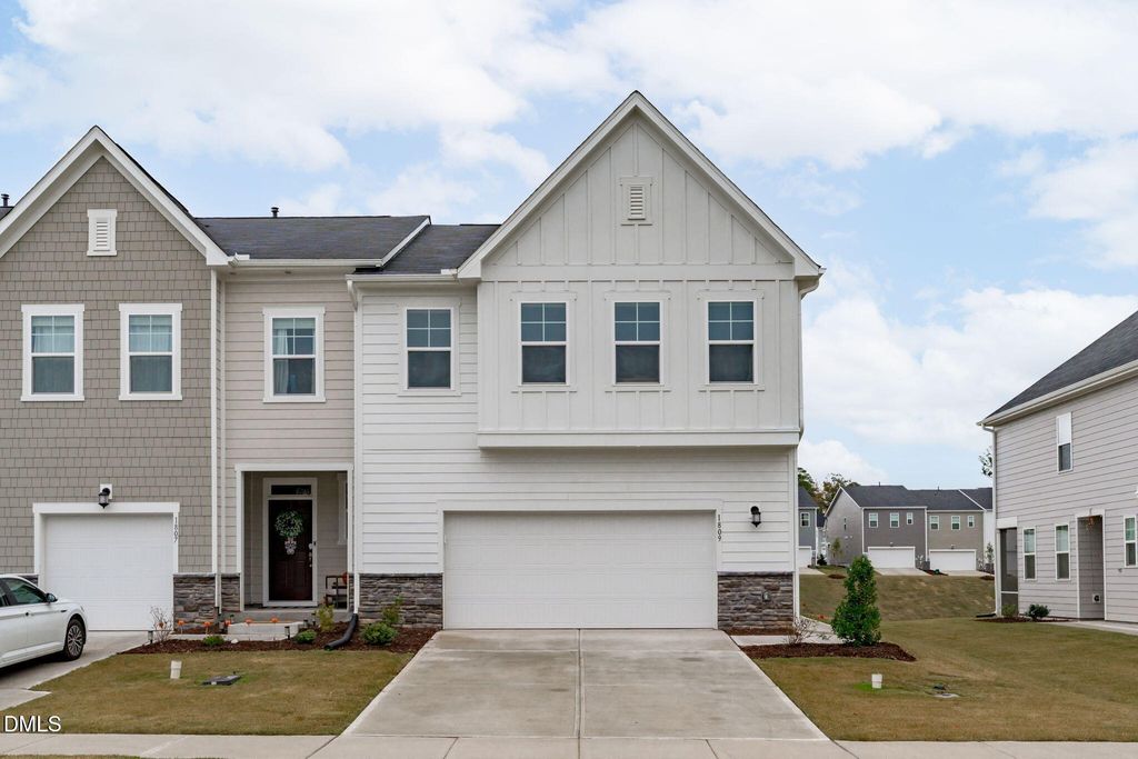 1809 Barrett Run Trail, Apex, NC 27502