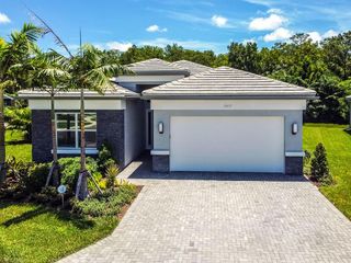 11417 Jacaranda DR, Naples, FL 34120