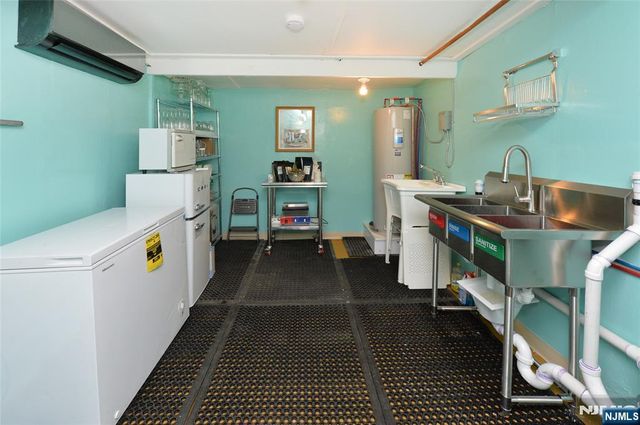 306-310 Queen Anne Road, Teaneck, NJ 07666