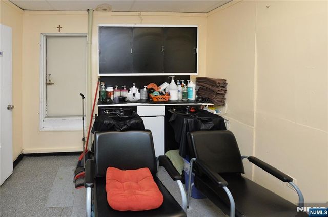 306-310 Queen Anne Road, Teaneck, NJ 07666